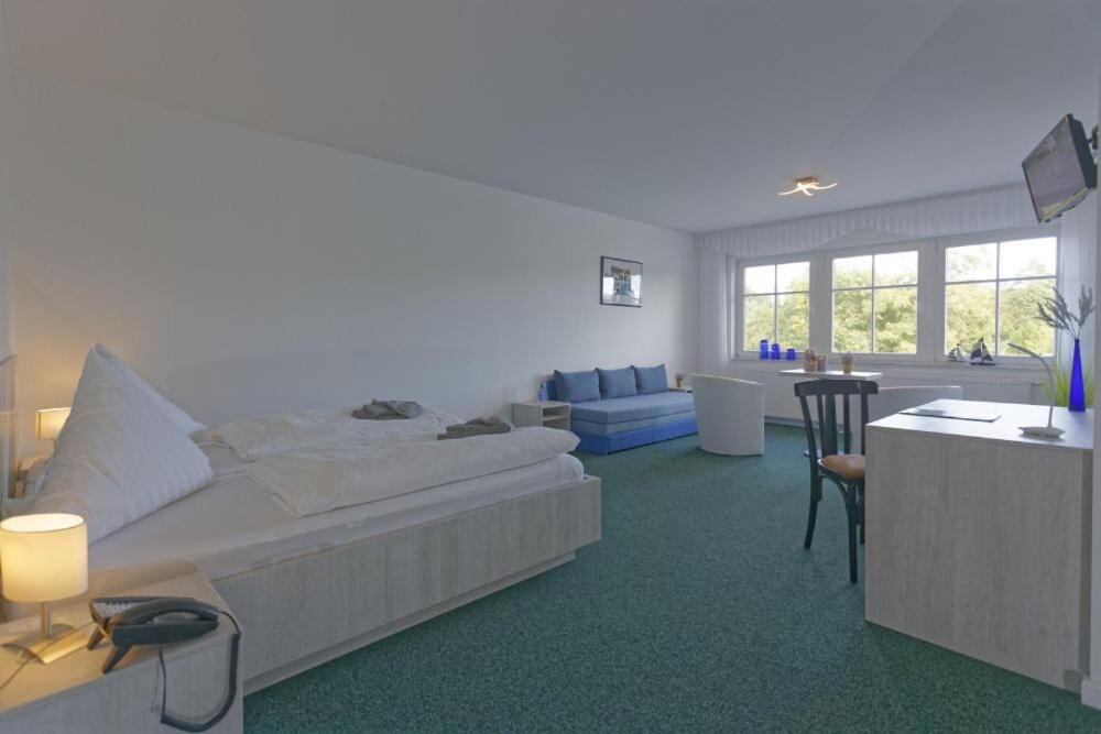 Neu-Helgoland Hotel Berlin Exterior foto
