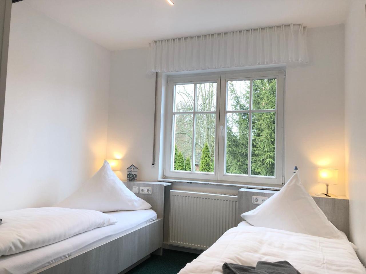 Neu-Helgoland Hotel Berlin Exterior foto